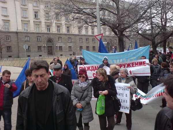 Спешните медици на протест в сряда