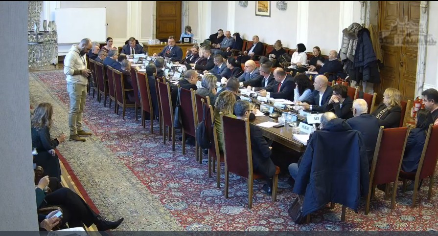 Затвор за незаконна продажба на райски газ