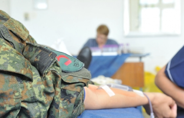 2000 военни дарили кръв във ВМА