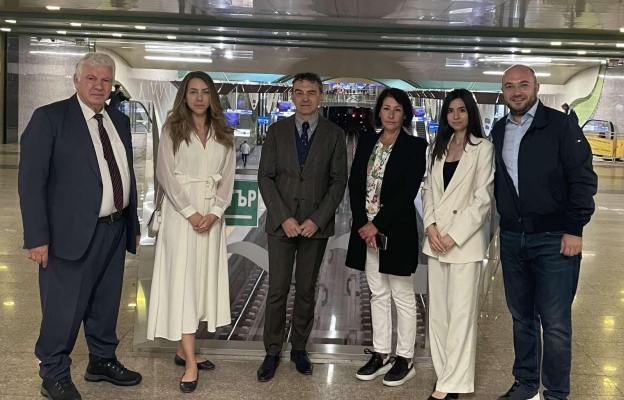 Дариха дефибрилатор за метрото в София