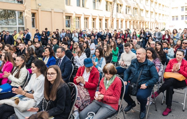 MУ-София посрещна 1300 първокурсника 