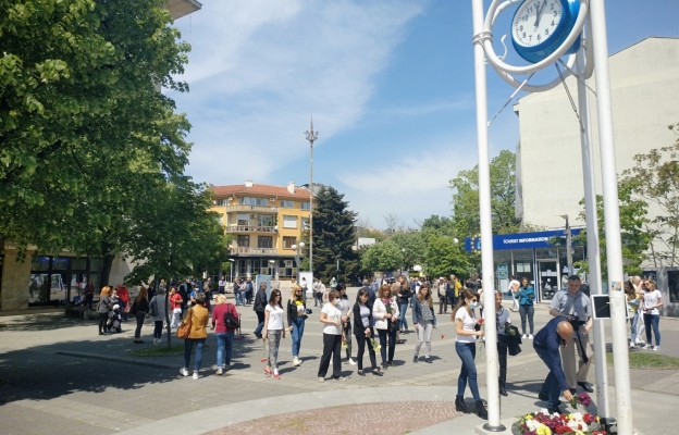 Бургас се прощава с Ваня Костова