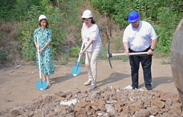 Първа копка на нов корпус в МУ-Пловдив 